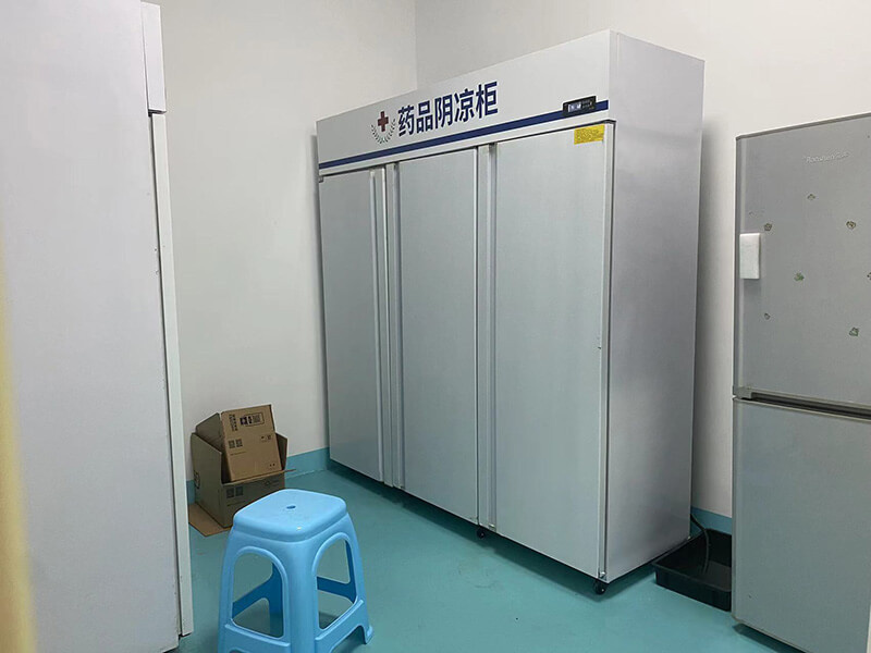2-SIEMAN Low temperature supplies storage cabinet